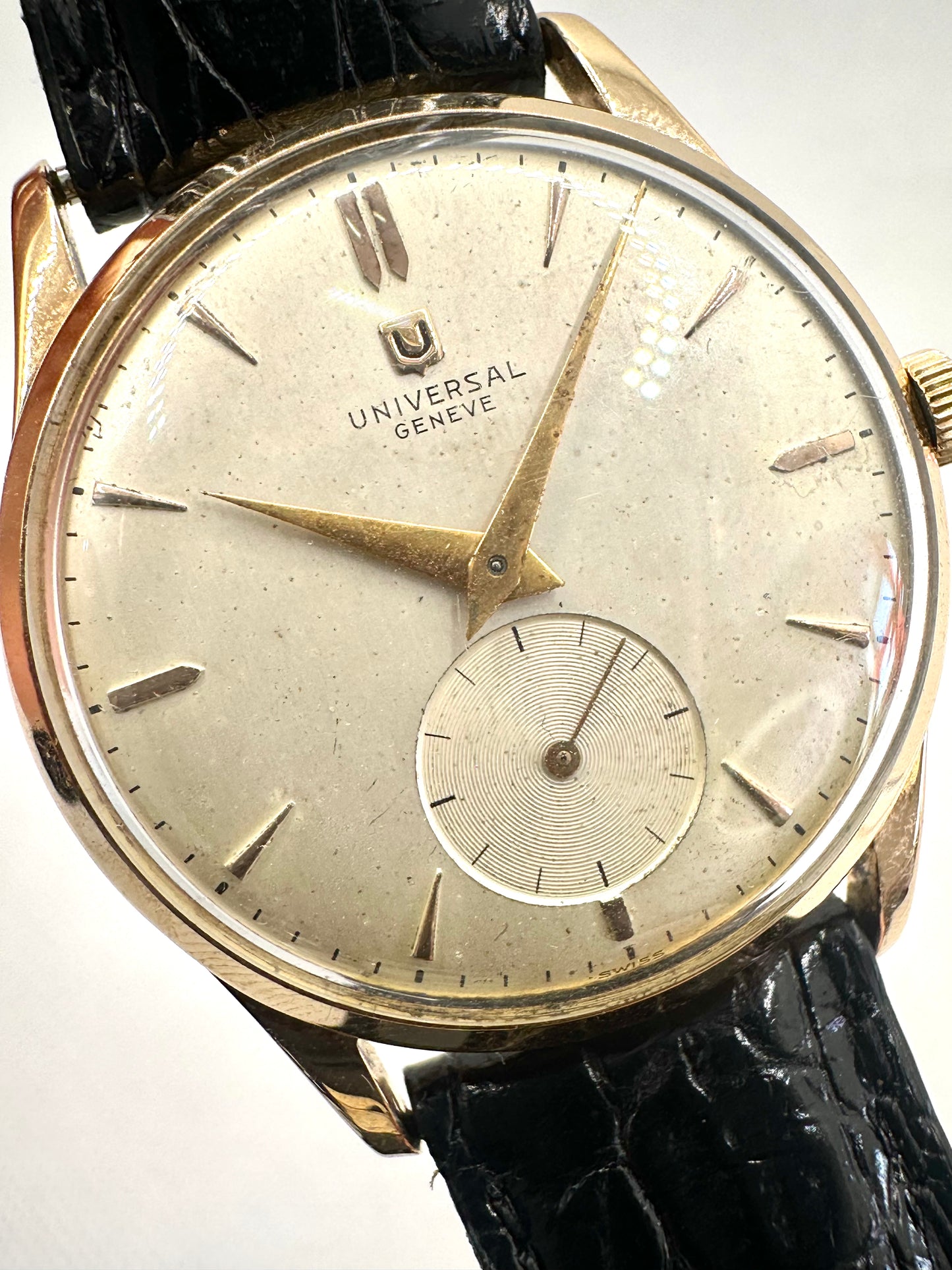 UNIVERSAL GENEVE C.M GOLD 18K