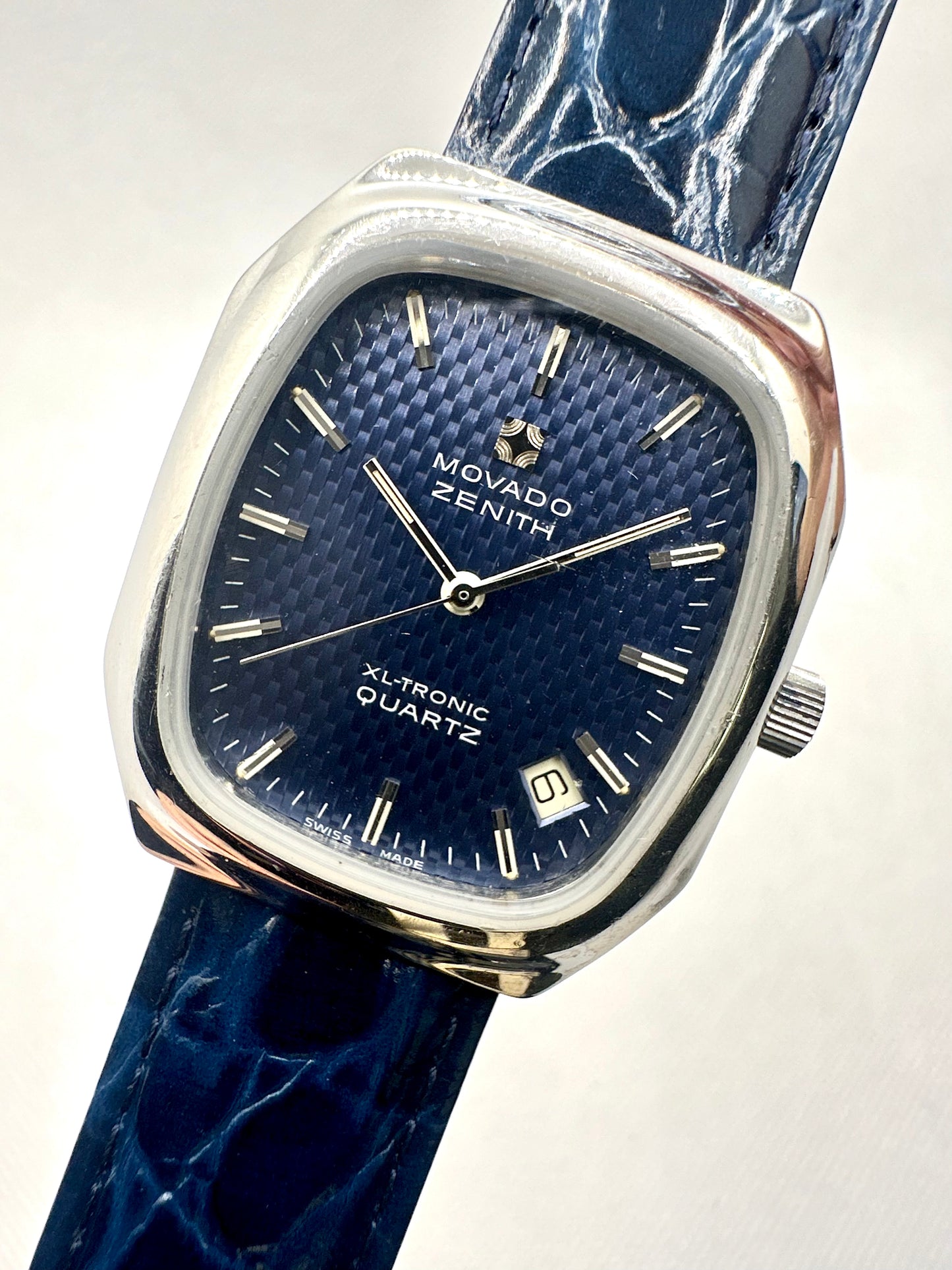 MOVADO-ZENITH XL-TRONIC QUARTZ