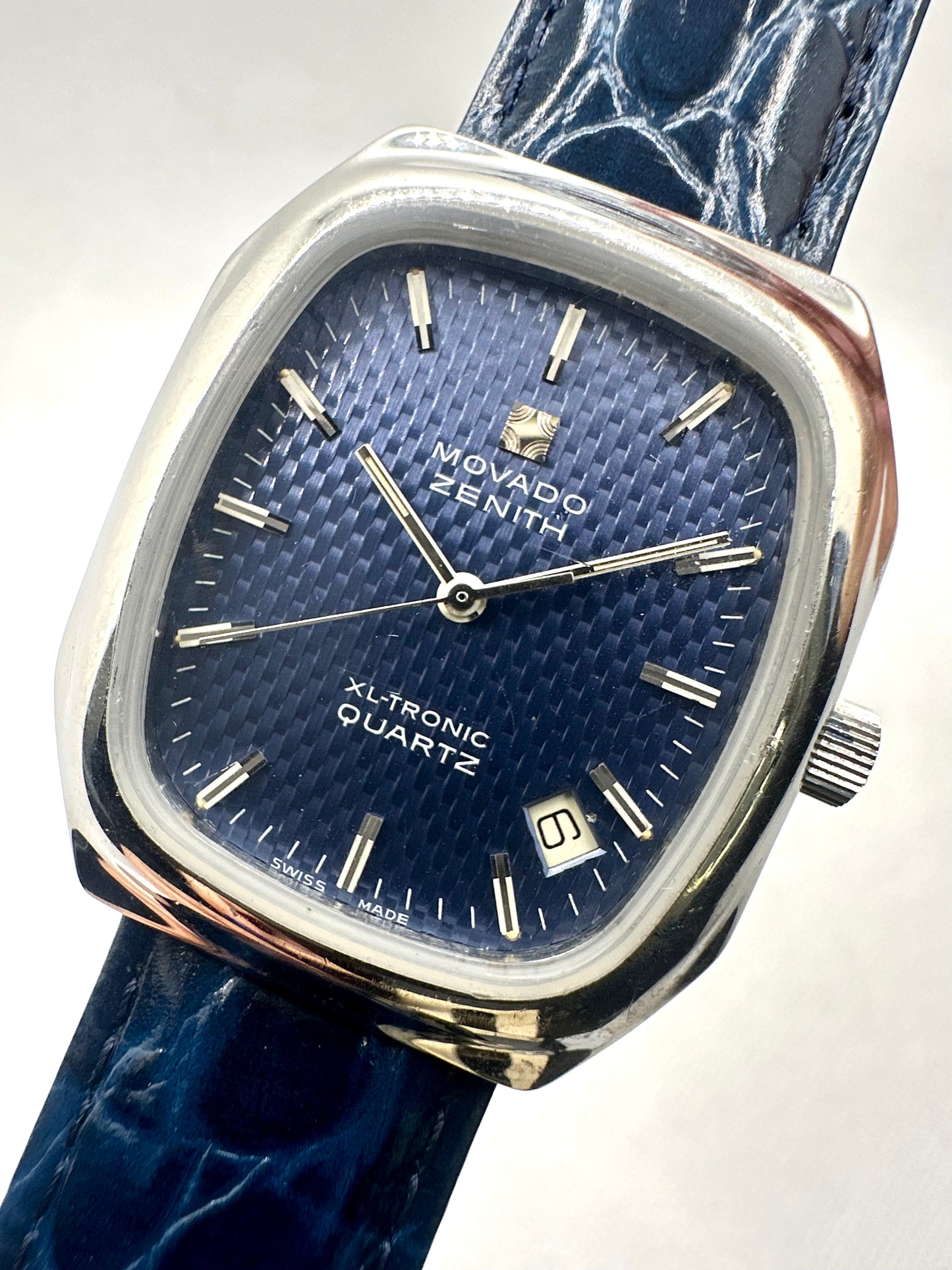 MOVADO-ZENITH XL-TRONIC QUARTZ
