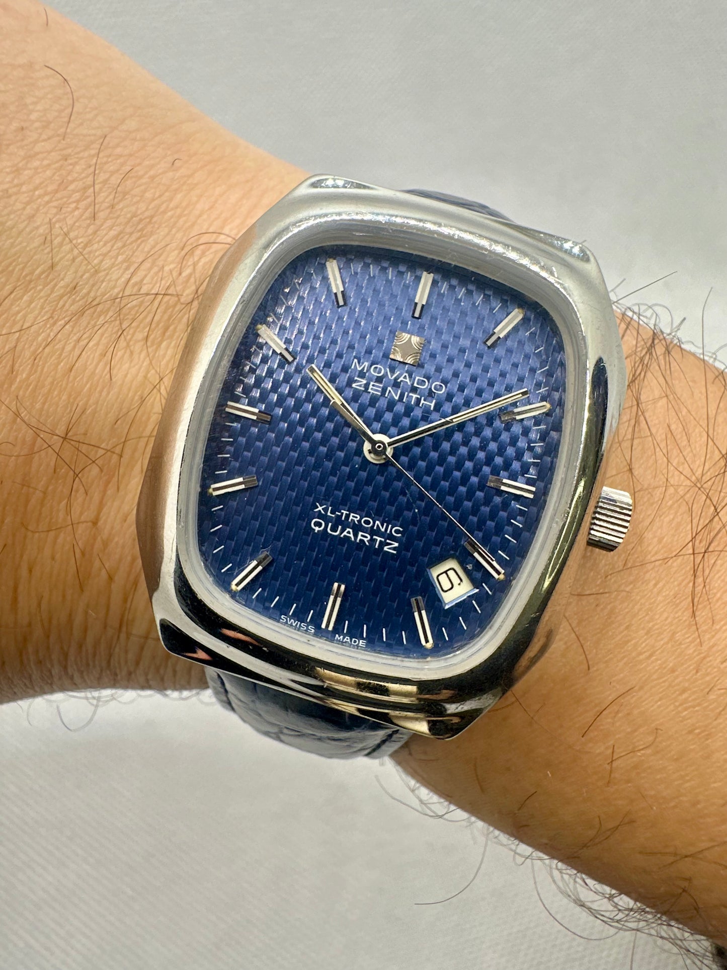 MOVADO-ZENITH XL-TRONIC QUARTZ