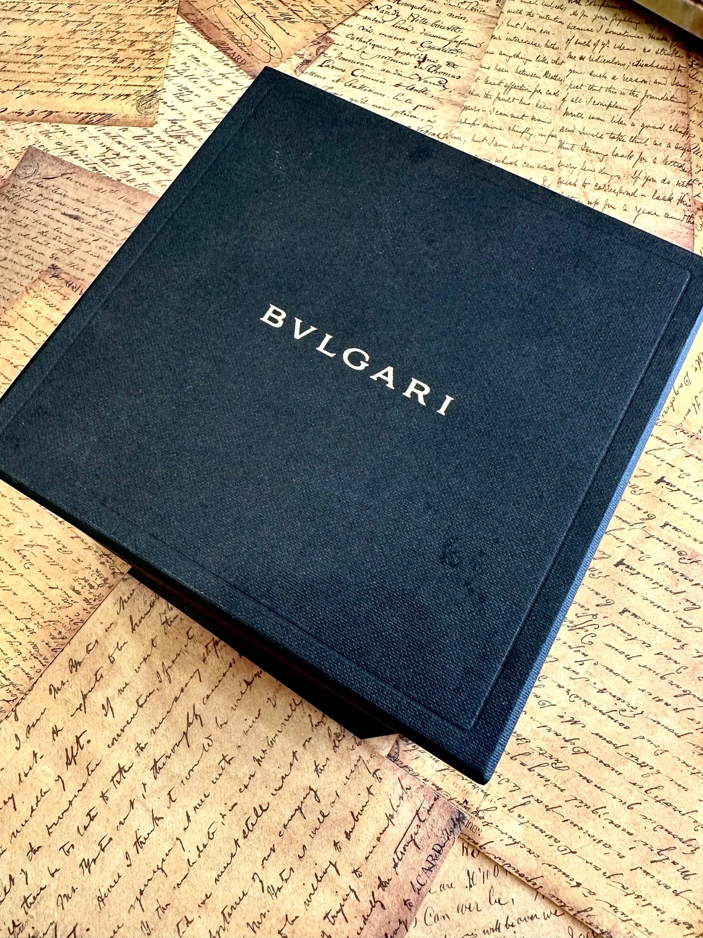 BVLGARI ALLUMINIUM CHRONOGRAPH AUTOMATIC "CARBON DIAL"