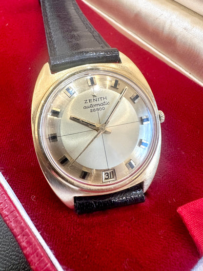 ZENITH 28800 AUTOMATIC Classic Tonneau Date yellow gold 18KT 1970's