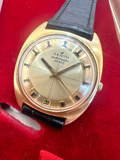 ZENITH 28800 AUTOMATIC Classic Tonneau Date yellow gold 18KT 1970's